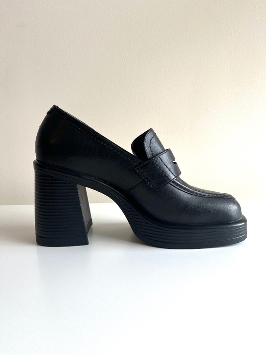 Steve Madden Shoes - Steve Madden Women's Leather Block Heel Loafers Size 7.5 M Black